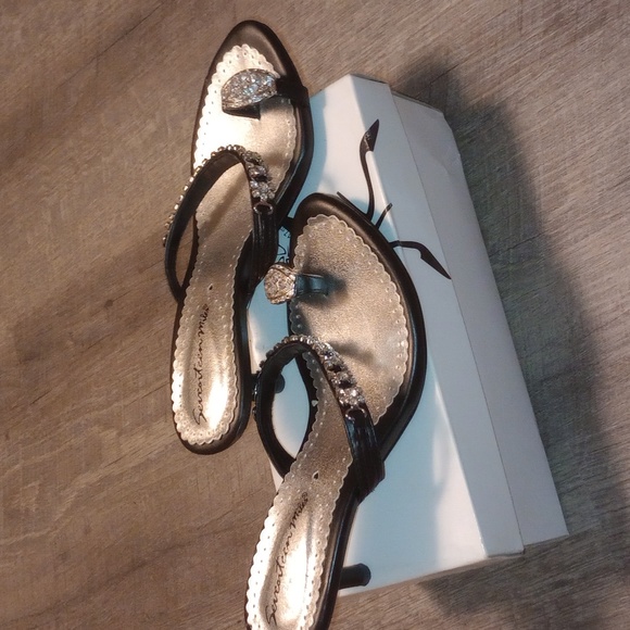 SEVENTEEN MILES RHINESTONE ACCENTED HEELS - Picture 3 of 9